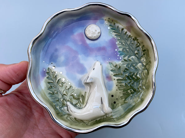 White Wolf Howling at the Moon Jewelry Holder, Ceramic Dish with WHITE Gold Accents